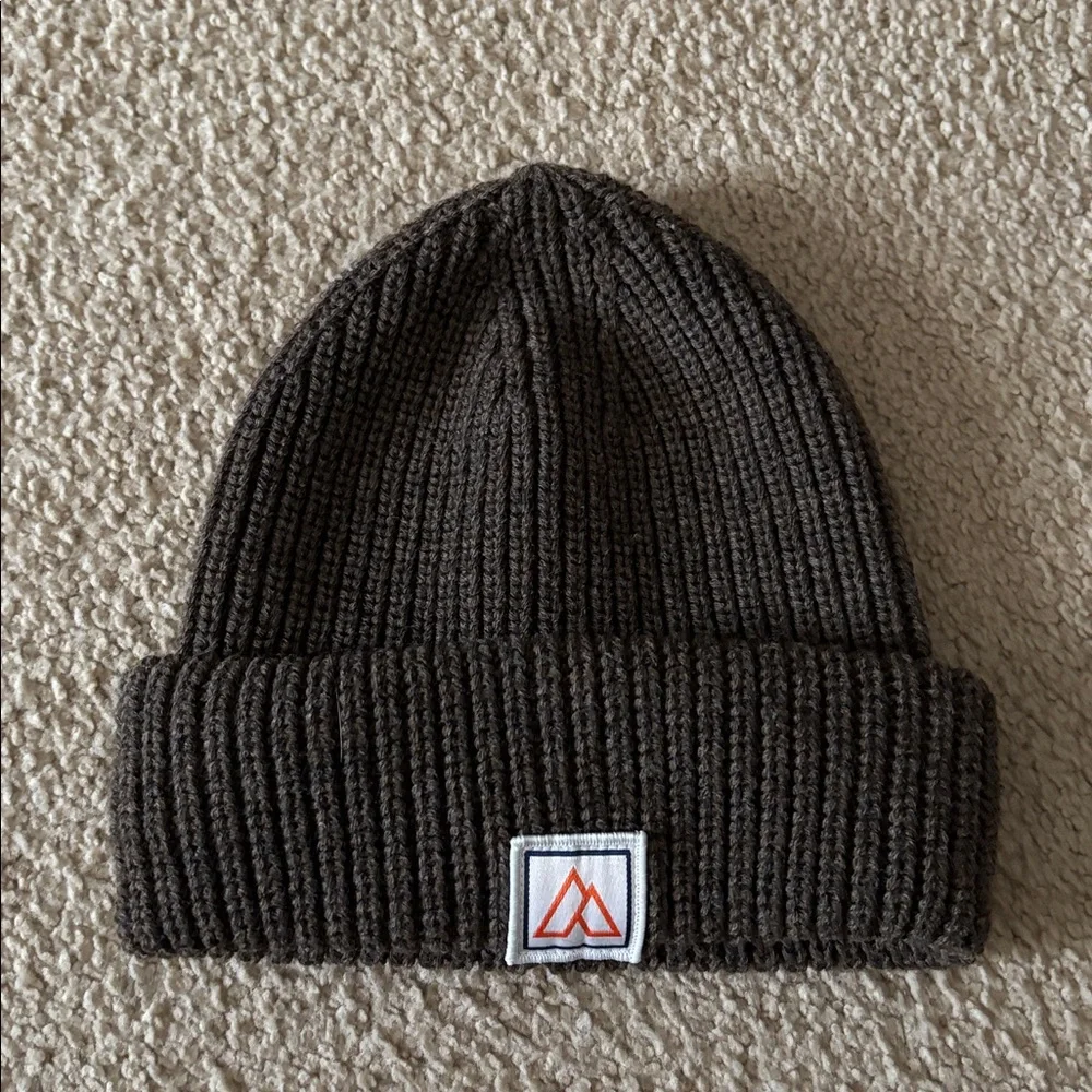 NWOT Beanie Bundle C.C Red Knit, Brown Alpine Design, & White All in Motion - Picture 6 of 13